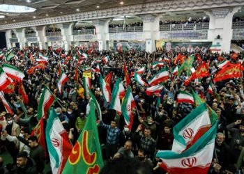 اجتماع بزرگ تهران برای حاج قاسم| حضور مهمانانی از 100 کشور جهان/ رئیسی: شهید سلیمانی هیمنه آمریکا را در منطقه به شکست کشانید