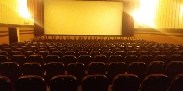 اکران فیلم‌های راه‌یافته به جشنواره فجر در کردستان