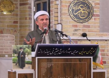 امام جمعه مهاباد: همبستگی تنها راه مقابله با تحریم‌های ظالمانه غرب است