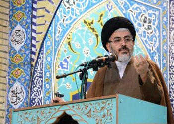 امام جمعه ارومیه: توهین به قرآن کریم نشانگر جهالت دشمنان اسلام است