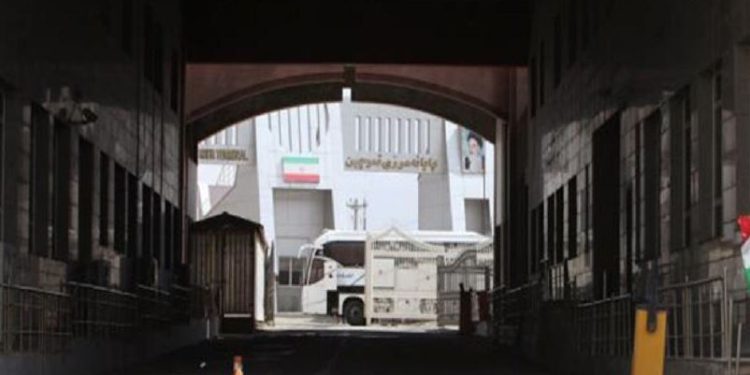 به دلیل بارش برف؛ گذرگاه مرزی کیله بین ایران و اقلیم کردستان عراق بسته شد