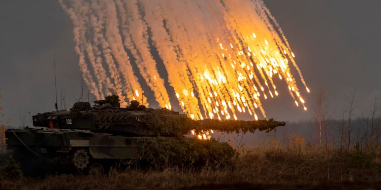 سیاستمدار آلمانی: ارسال تانک لئوپارد به اوکراین گامی به سمت جنگ جهانی سوم است