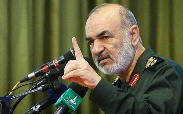 فرمانده کل سپاه پاسداران انقلاب اسلامی: مسلمانان عاملان هتک حرمت‌ قرآن را تنبیه خواهند کرد