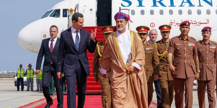 سفر بشار اسد به مسقط و دیدار او با سلطان عمان