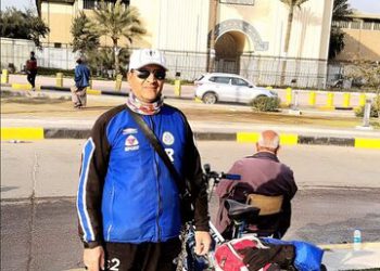 رکاب زنی دوچرخه سوار ایرانی برای همبستگی با زلزله زدگان از عراق تا سوریه