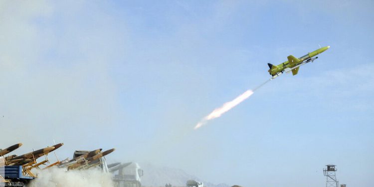 جزئیات بیانیه مشترک تهران و پکن – ۲ / تأکید ایران و چین بر تقویت امور دفاعی و مقابله با تروریسم