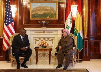 تأکید مسعود بارزانی و لوید آستین بر حل اختلافات بغداد و اربیل