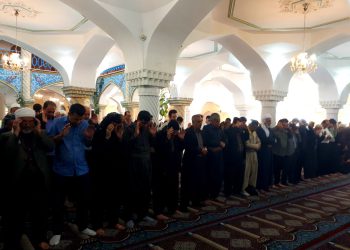 اقامه نماز عید فطر در کردستان/ فطر، عید اتحاد و انسجام و برادری است