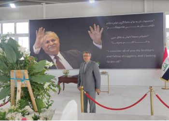 ادای احترام سرکنسول جدید ایران در سلیمانیە بر سر مزار جلال طالبانی