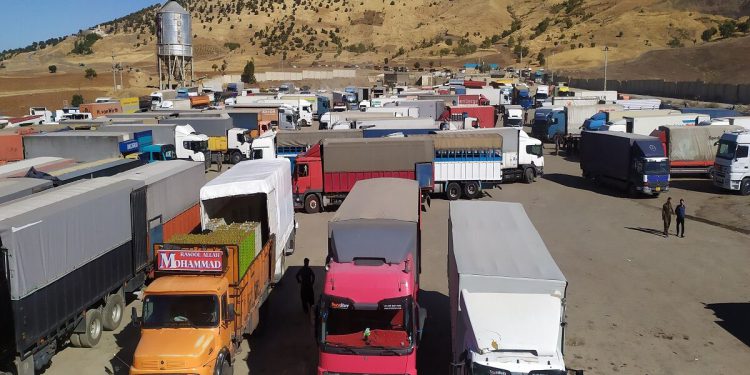 همت و تلاش مضاعف در رفع مشکلات بازارچه مرزی سیرانبند بانه