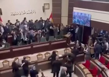 درگیری فیزیکی میان نمایندگان دو حزب حاکم در پارلمان اقلیم کردستان