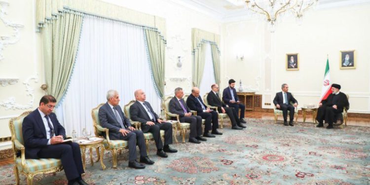 پیگیری پرونده ترور شهیدان سلیمانی و المهندس؛ محور گفتوگوی رئیسی و زیدان