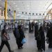 مدیرکل راهداری ایلام: تردد ۲۴ هزار نفر از مرز مهران/ افزایش تردد زائران از مرز بین المللی مهران در آستانه روز عرفه