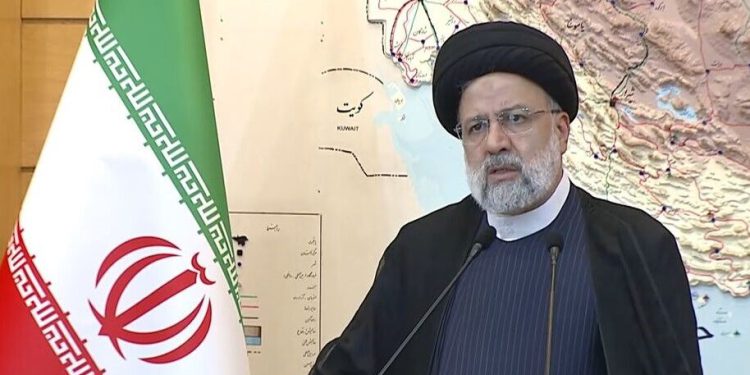 آیت الله رئیسی: در سفر به آمریکای لاتین ۳۵ سند همکاری امضا شد