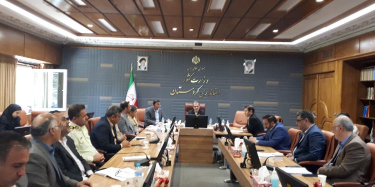 استاندار کردستان: اجرای تفاهمنامهها با اقلیم کردستان عراق با جدیت پیگیری شود