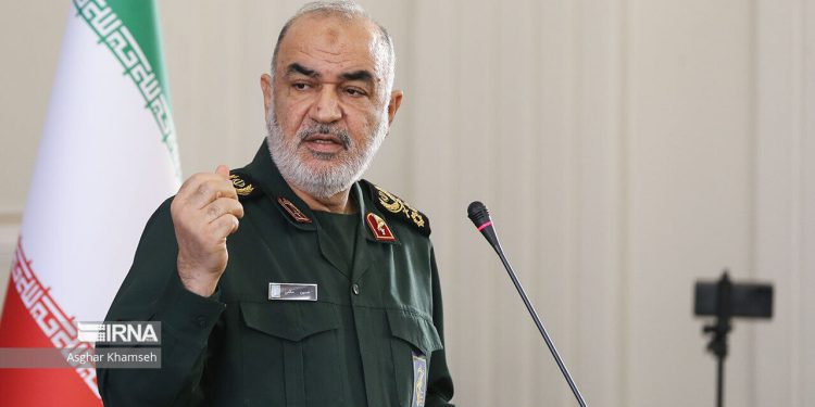 فرمانده کل سپاه پاسداران: نیروی دفاعی ایران اسلامی یک سد مستحکم برای دشمن است
