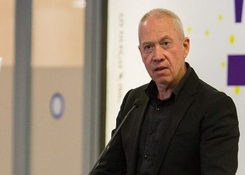 اذعان وزیر جنگ رژیم صهیونیستی بە نگران‌کننده بودن وضعیت در اسرائیل