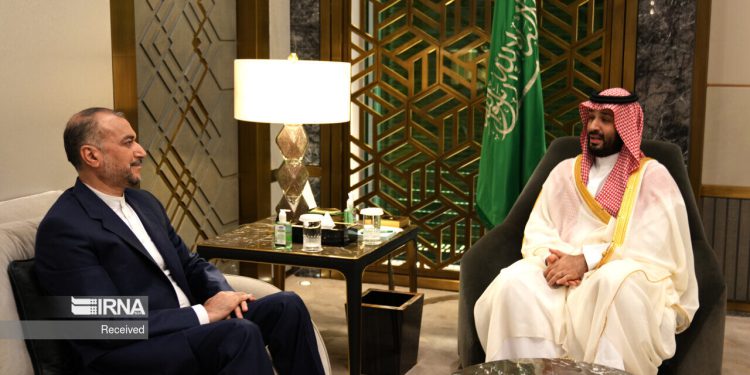 ناتو ماموریتهای خود را در عراق گسترش میدهد