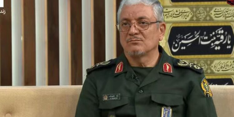 سخنگوی وزارت دفاع اعلام کرد: ۹۰ درصد نیاز نظامی‌ خود را تولید می‌کنیم/ ایران جزو ۱۰ کشور برتر جهان