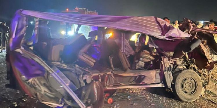 ۱۶ زائر ایرانی و افغانستانی در سانحه رانندگی در عراق جان باختند