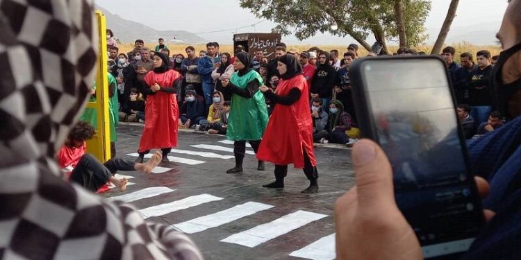 ۲۱۵ اثر به دبیرخانه جشنواره بین المللی تئاتر خیابانی مریوان ارسال شد