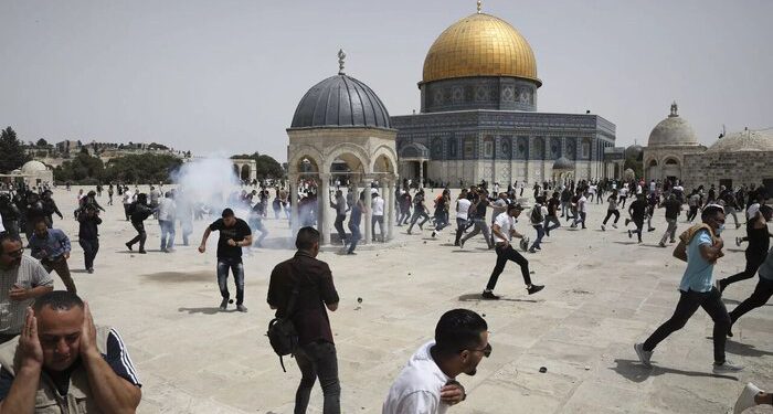 حماس: تعرض به مسجدالاقصی با پاسخ دردناک روبرو میشود