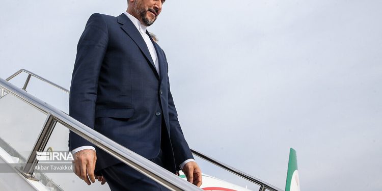 پاسخ به یک ادعا؛ هواپیمای ماهان به مقصد دمشق حامل وزیر امور خارجه نبود/ بغداد نخستین مقصد امیرعبداللهیان