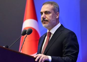 ورود وزیر خارجه ترکیه به تهران