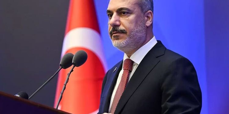 ورود وزیر خارجه ترکیه به تهران