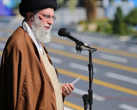 هشدار فرمانده کل قوا به صهیونیست‌ها: سیلی سنگین‌تری می‌خورید