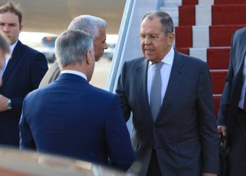 برای اجلاس ۳+۳؛ لاوروف وارد تهران شد