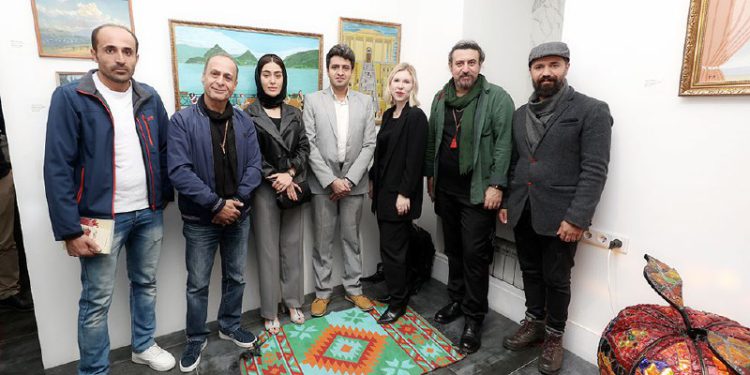 نمایشگاه «کردها: سنت‌ها و مدرنیته» در گالری هنر معاصر «تریپتیچ» در شهر «مسکو» برپا شد + تصاویر