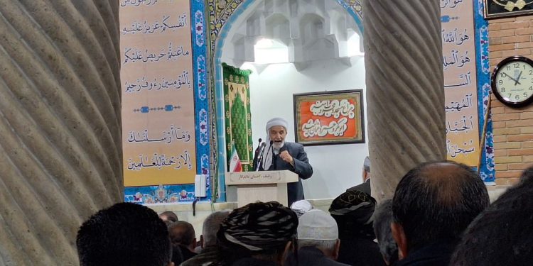 امام جمعه سنندج: مردم در ۹ دی ۸۸ بزرگترین توطئه دشمن را خنثی کردند
