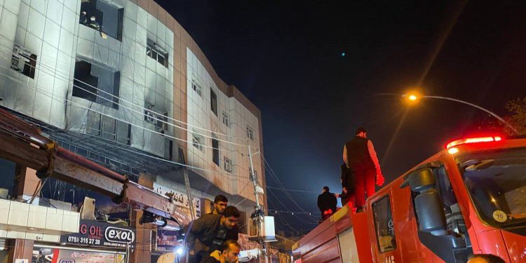 ۱۴ دانشجوی عراقی در آتش سوزی خوابگاهی در اربیل جان باختند