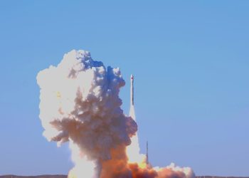 چین چند ماهواره تجاری را در مدار زمین قرار داد