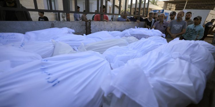 وزارت بهداشت غزه: شمار قربانیان حملات اسرائیل به ۲۳۴۶۹ شهید و ۵۹۶۰۴ زخمی رسید