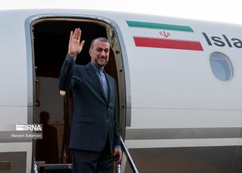 آغاز سفر منطقه ای وزیر امور خارجه؛ امیرعبداللهیان عازم بیروت شد