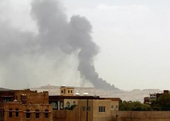 آمریکا و انگلیس مناطقی از یمن را بمباران کردند