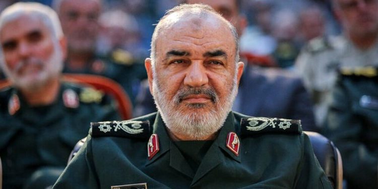 شلیک موشک بالستیک دوربرد از ناو جنگی سپاه