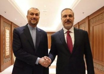 تاکید وزیر خارجە ایران بر فعال شدن کمیته‌های مشترک همکاری با ترکیه