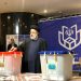 رئیس جمهور رای خود را به صندوق انداخت