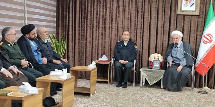 نماینده ولی فقیه در کردستان: آرامش موجود در کردستان نتیجه تلاش شبانهروزی نیروی انتظامی است