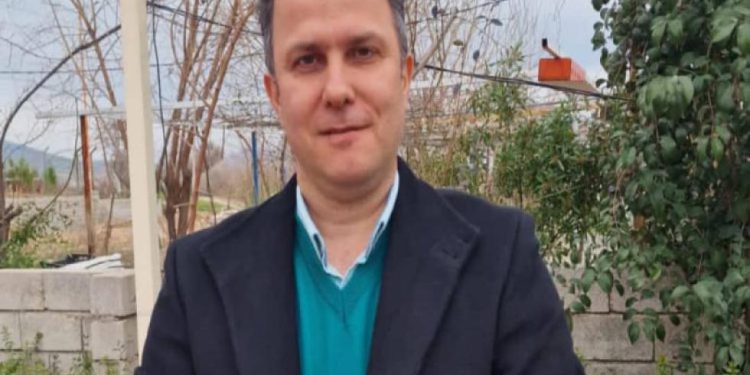 عضو تیم پزشکی ایران در سفر بە اقلیم: در تهران باشد یا حلبچه آماده خدمت به مصدومان شیمیایی هستیم