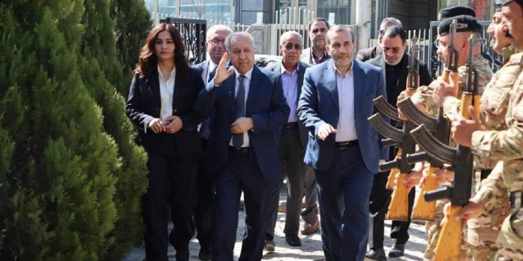 جزئیات دیدارها و توافق های استاندار کرمانشاە در سفر بە حلبچە