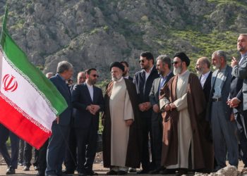 شهادت رئیس جمهور ایران و همراهانش در حادثه سقوط بالگرد تایید شد