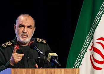 فرمانده کل سپاه: دشمنان ذخایر خود را برای ضربه به جمهوری اسلامی آماده می کنند