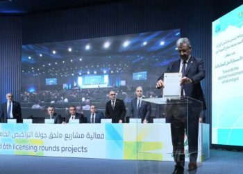 شرکت های چینی برنده مناقصه توسعه میادین نفت و گاز عراق شدند