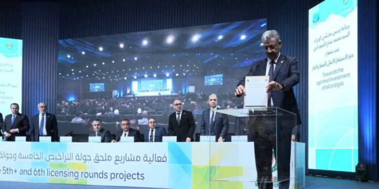 شرکت های چینی برنده مناقصه توسعه میادین نفت و گاز عراق شدند