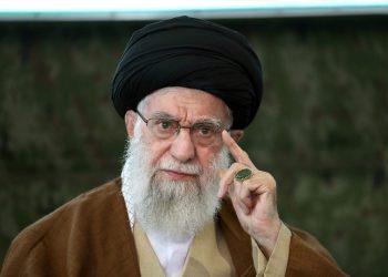 رهبر انقلاب: مجلس خبرگان مظهر مردم‌سالاری اسلامی است