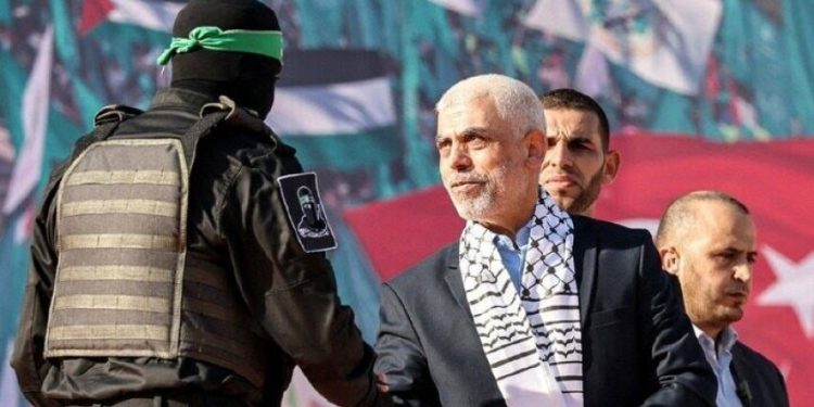 رهبر حماس: جز با توقف دائمی جنگ سلاح خود را تسلیم نمی کنیم